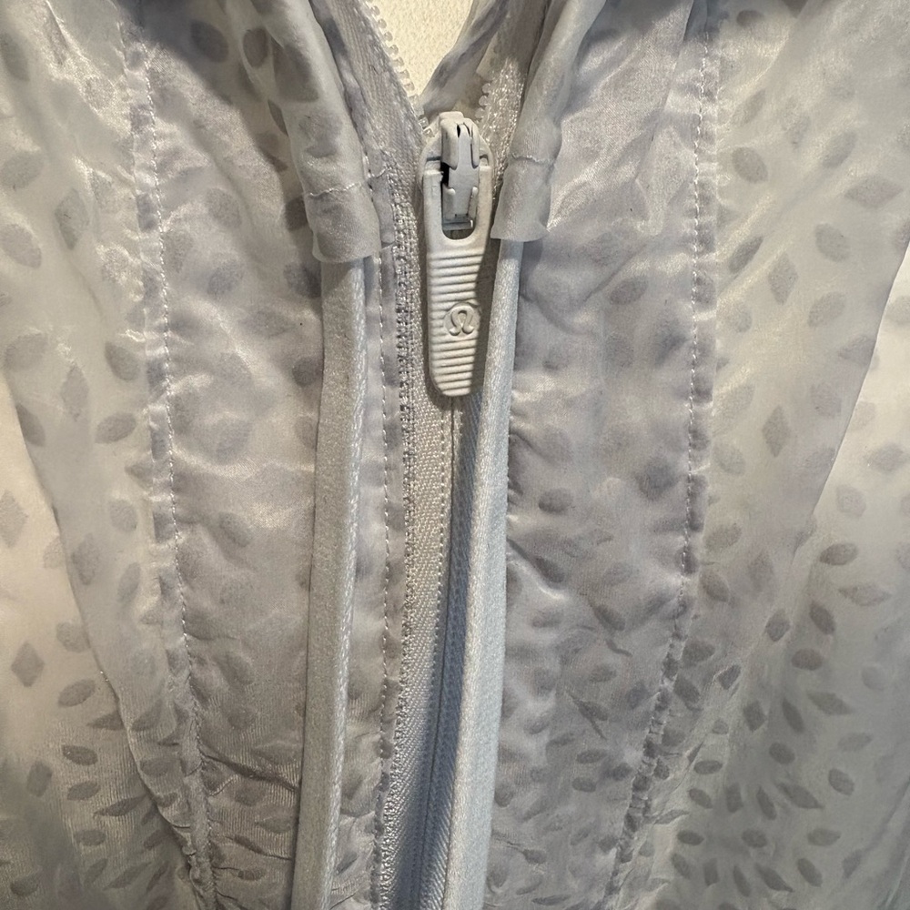 Lululemon Nylon Patterned Jacket - image 3